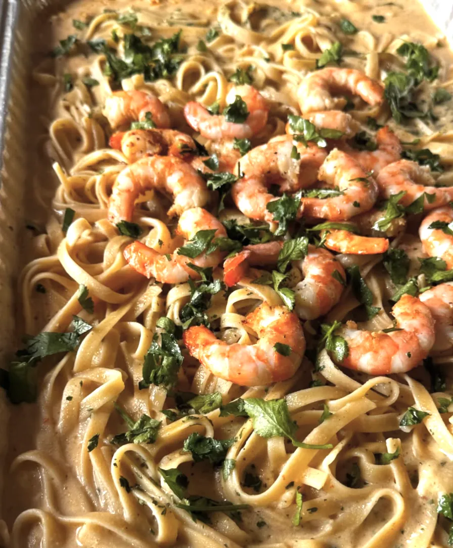 Creamy shrimp pasta